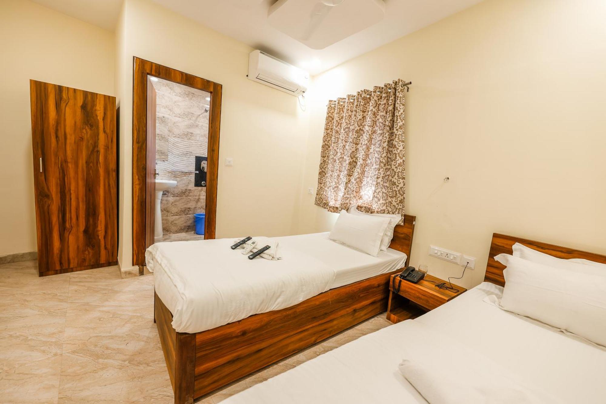 Hotel Holiday Express โกลกาตา ภายนอก รูปภาพ