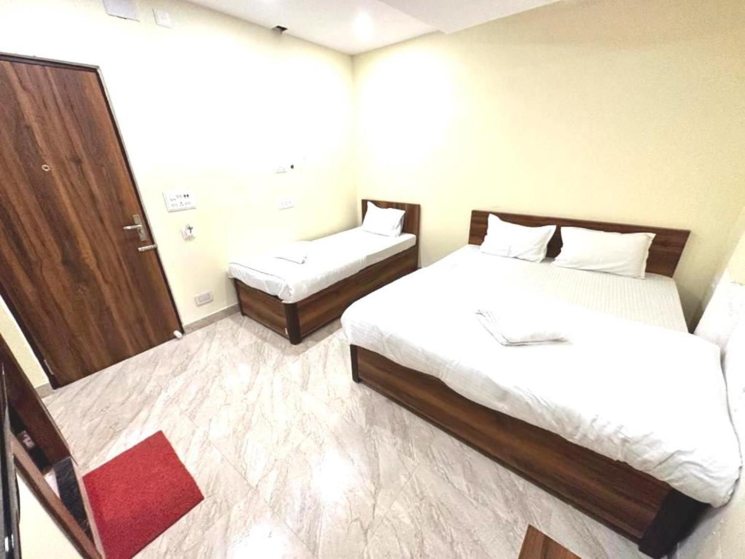 Hotel Holiday Express โกลกาตา ภายนอก รูปภาพ