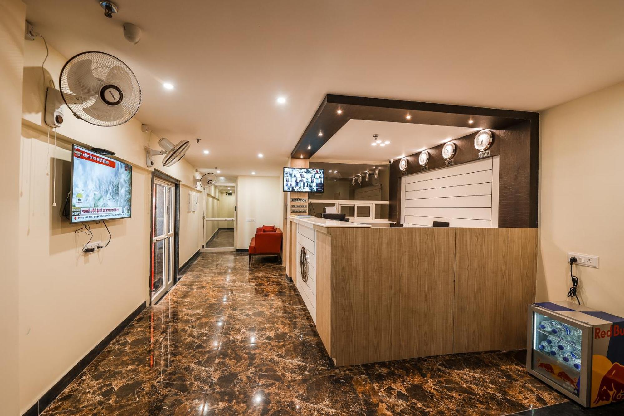 Hotel Holiday Express โกลกาตา ภายนอก รูปภาพ
