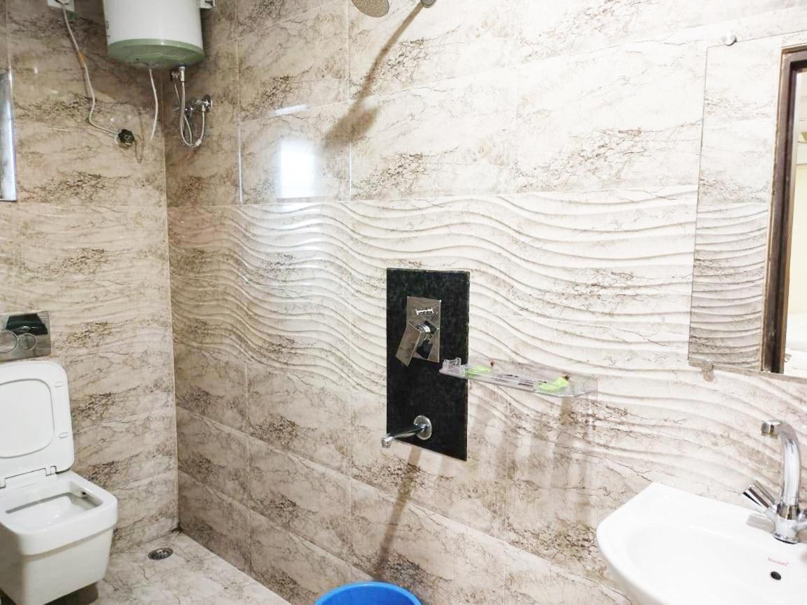 Hotel Holiday Express โกลกาตา ภายนอก รูปภาพ