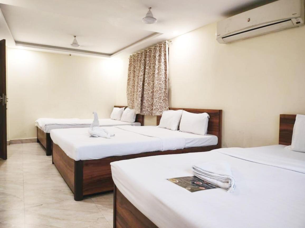 Hotel Holiday Express โกลกาตา ภายนอก รูปภาพ